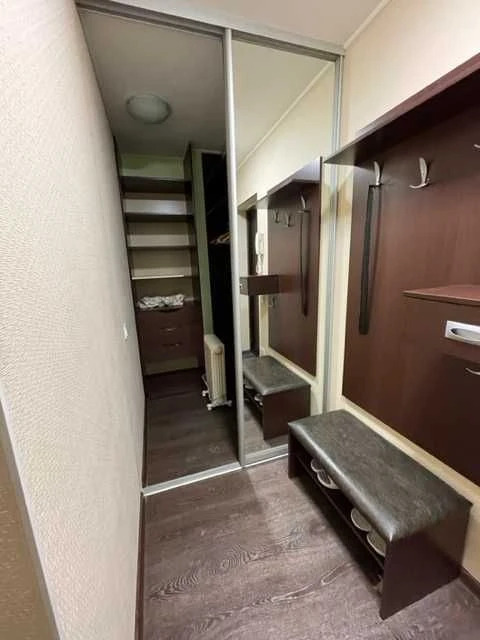 1-Room Apartment on Nauky Avenue, Fully Renovated Studio