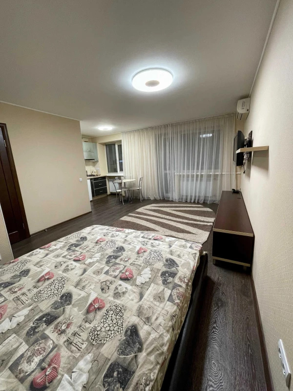 1-Room Apartment on Nauky Avenue, Fully Renovated Studio