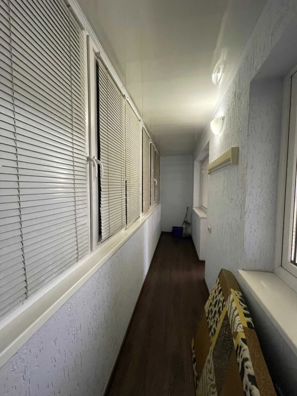 1-Room Apartment on Nauky Avenue, Fully Renovated Studio