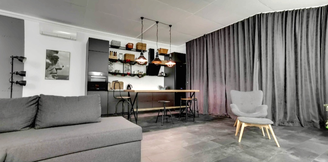 Designer 1-bedroom apartment in Odessa city center with premium renovation