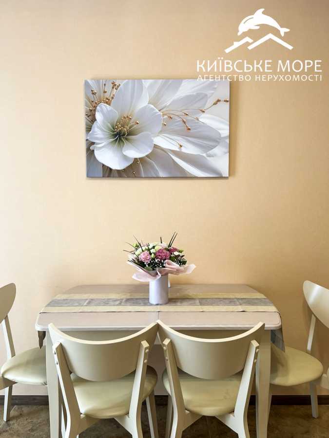 Spacious 1-bedroom apartment in Parkovi Ozera complex with panoramic balcony