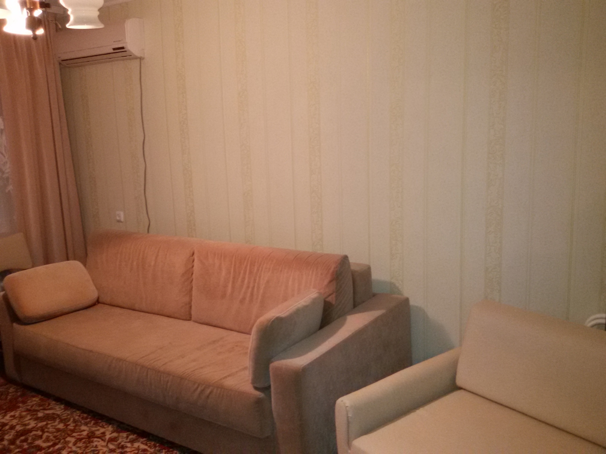 2-Room Apartment with Separate Rooms on Sailing District