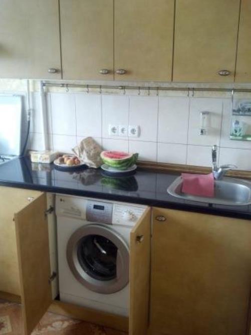 2-Room Apartment in Dniprovskyi District, Rusanivka, Near Livoberezhna Metro
