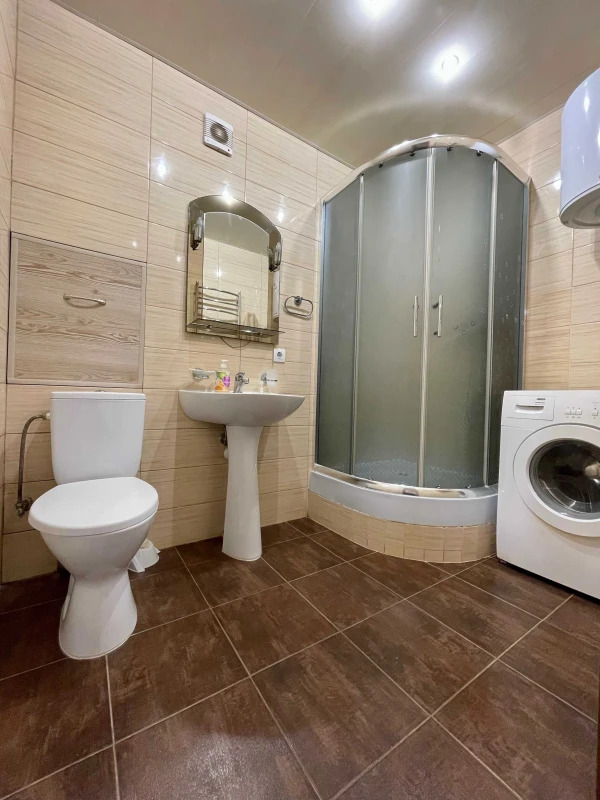 1-Room Apartment on Nauky Avenue, Fully Renovated Studio