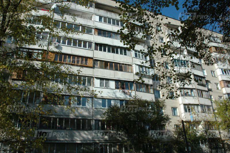 Cozy 1-room apartment with extensive book collection in Podolsk district