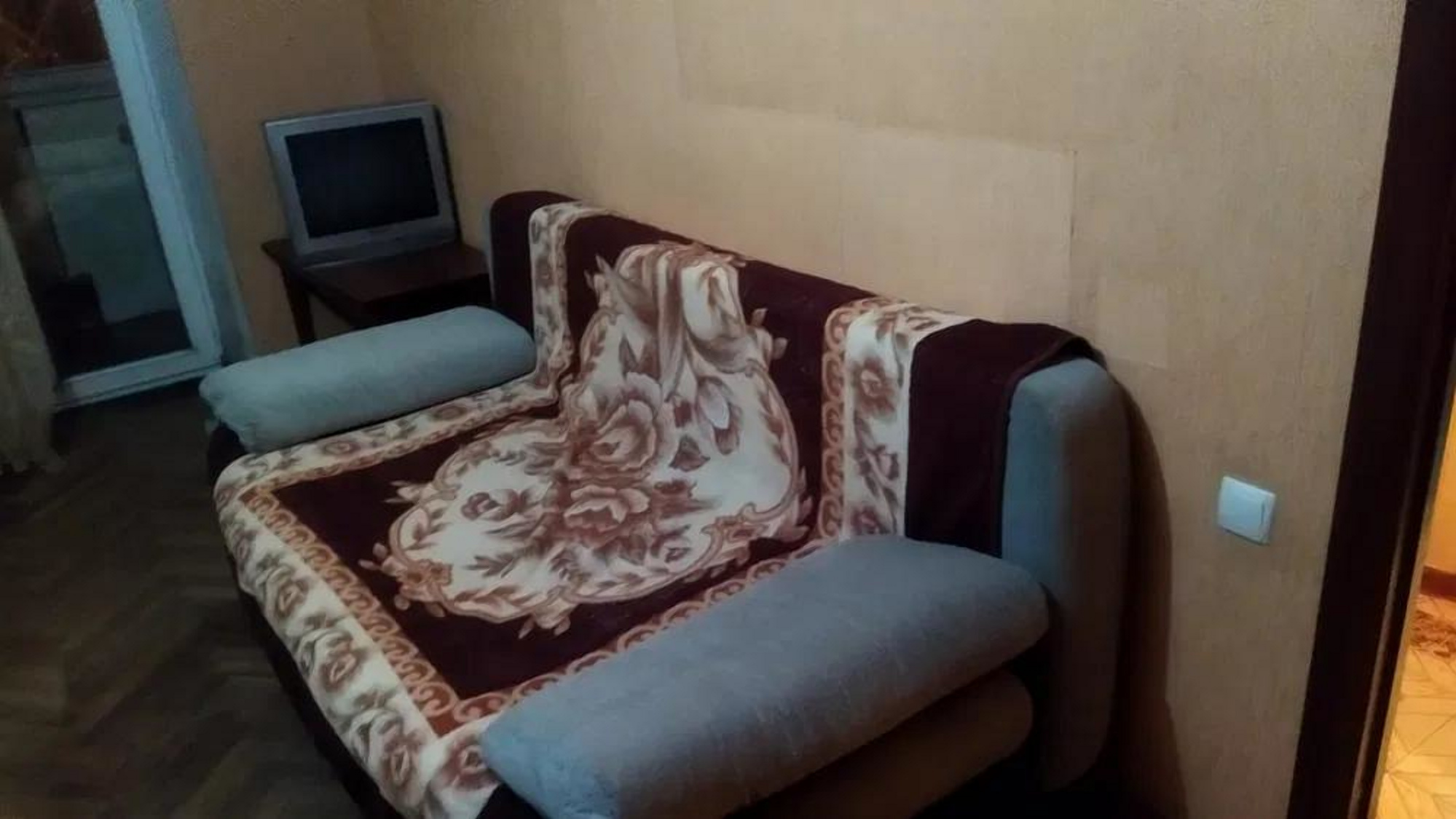 2-Room Apartment near Pochaina Metro, Balcony, Pet-Friendly