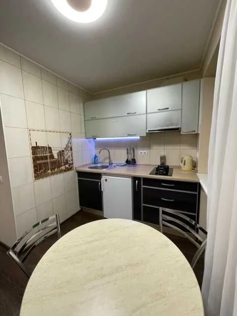 1-Room Apartment on Nauky Avenue, Fully Renovated Studio