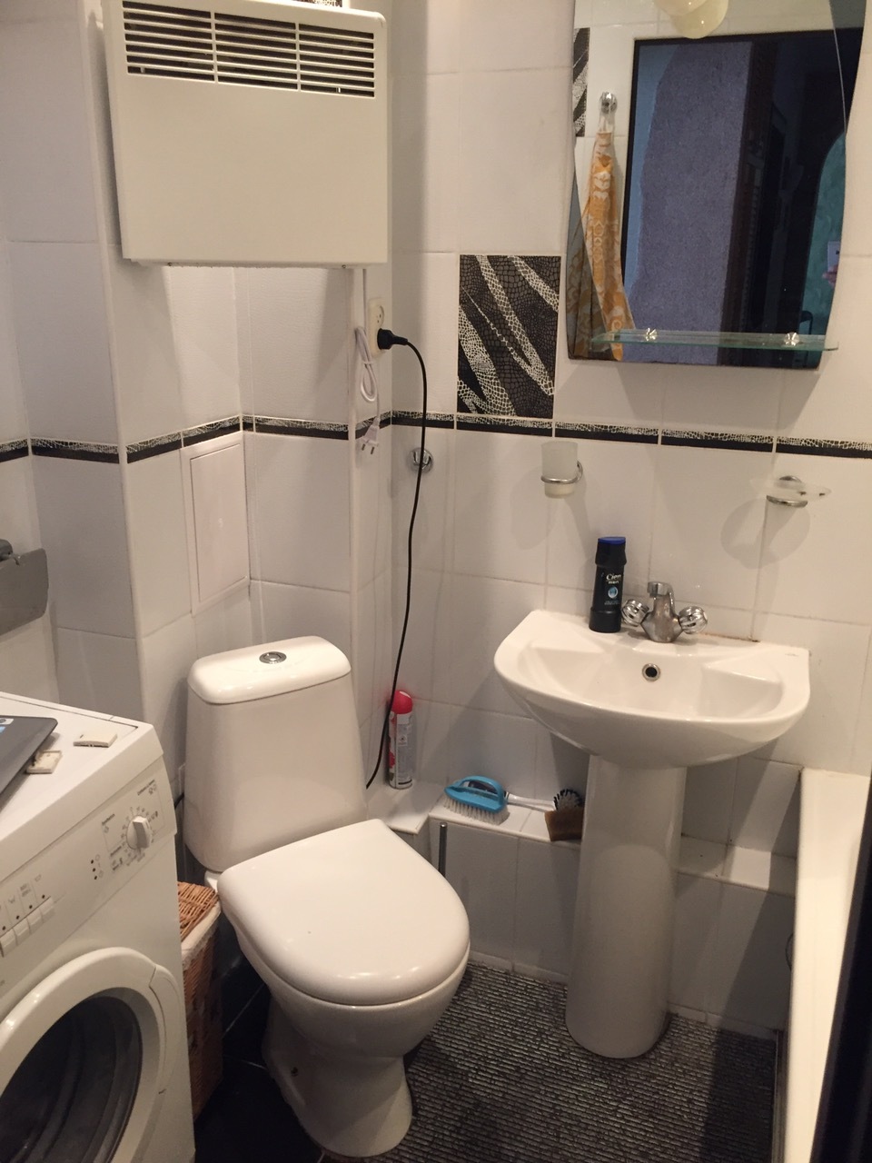 3-Room Apartment at Red Stone, Fully Furnished with Modern Amenities