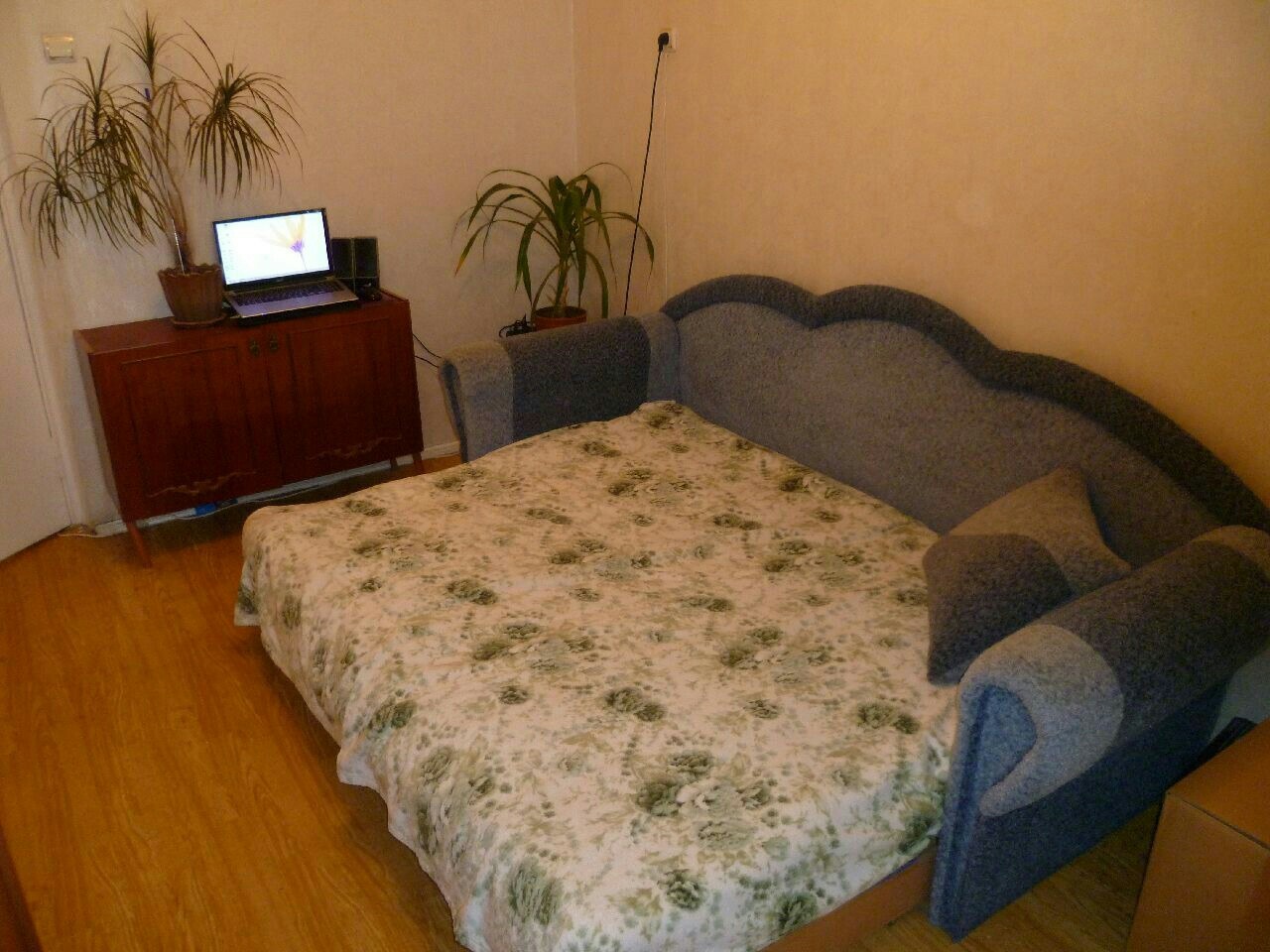 3-Room Apartment at Parus Neighborhood, Fully Furnished