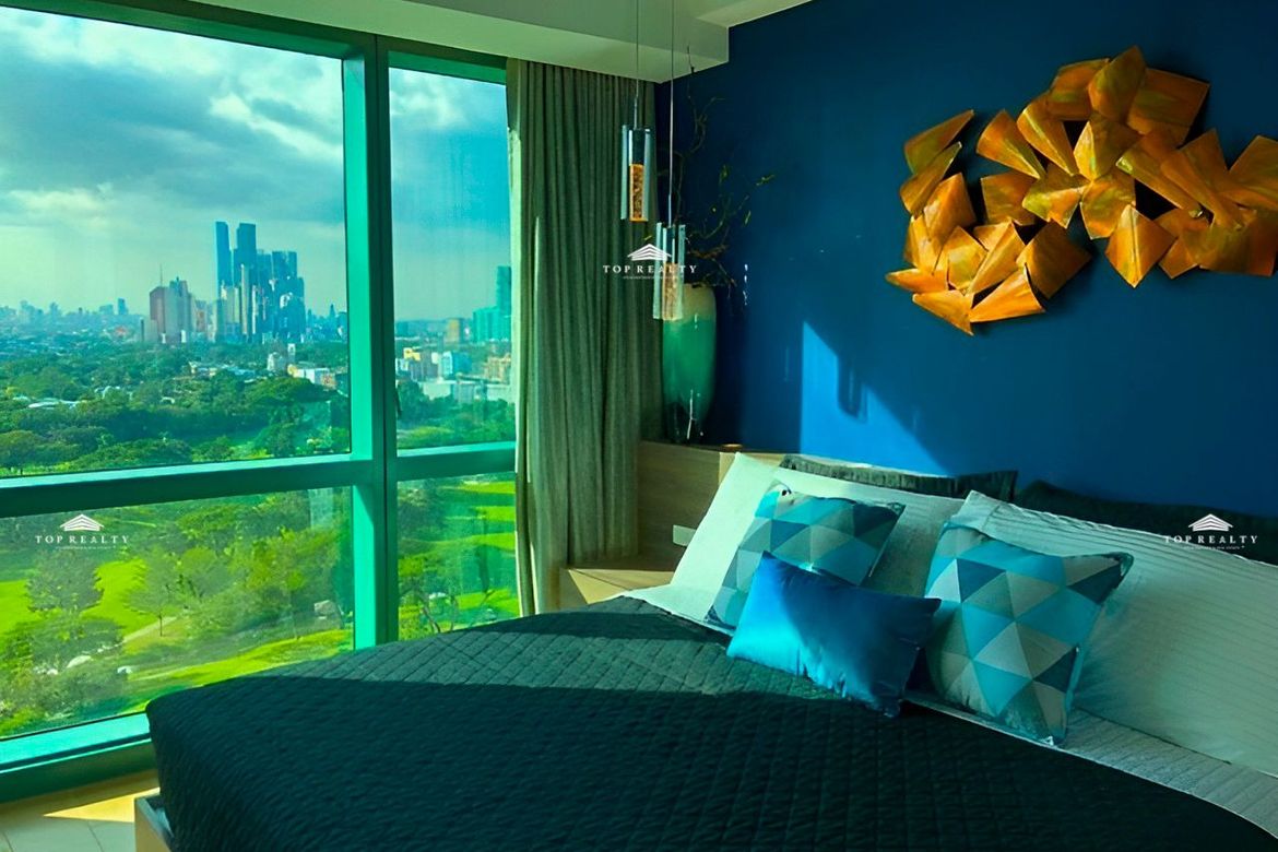 Fully-Furnished 2BR Luxury Apartment in BGC, Taguig City