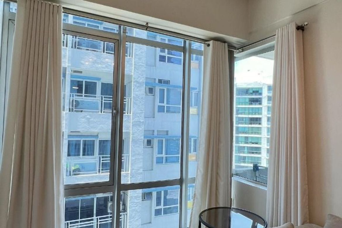 1 Bedroom Fully Furnished Apartment with Balcony