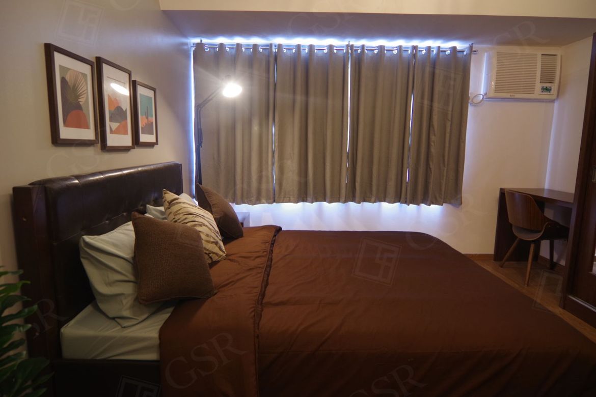 Studio Apartment in The Rise Makati, Fully Furnished