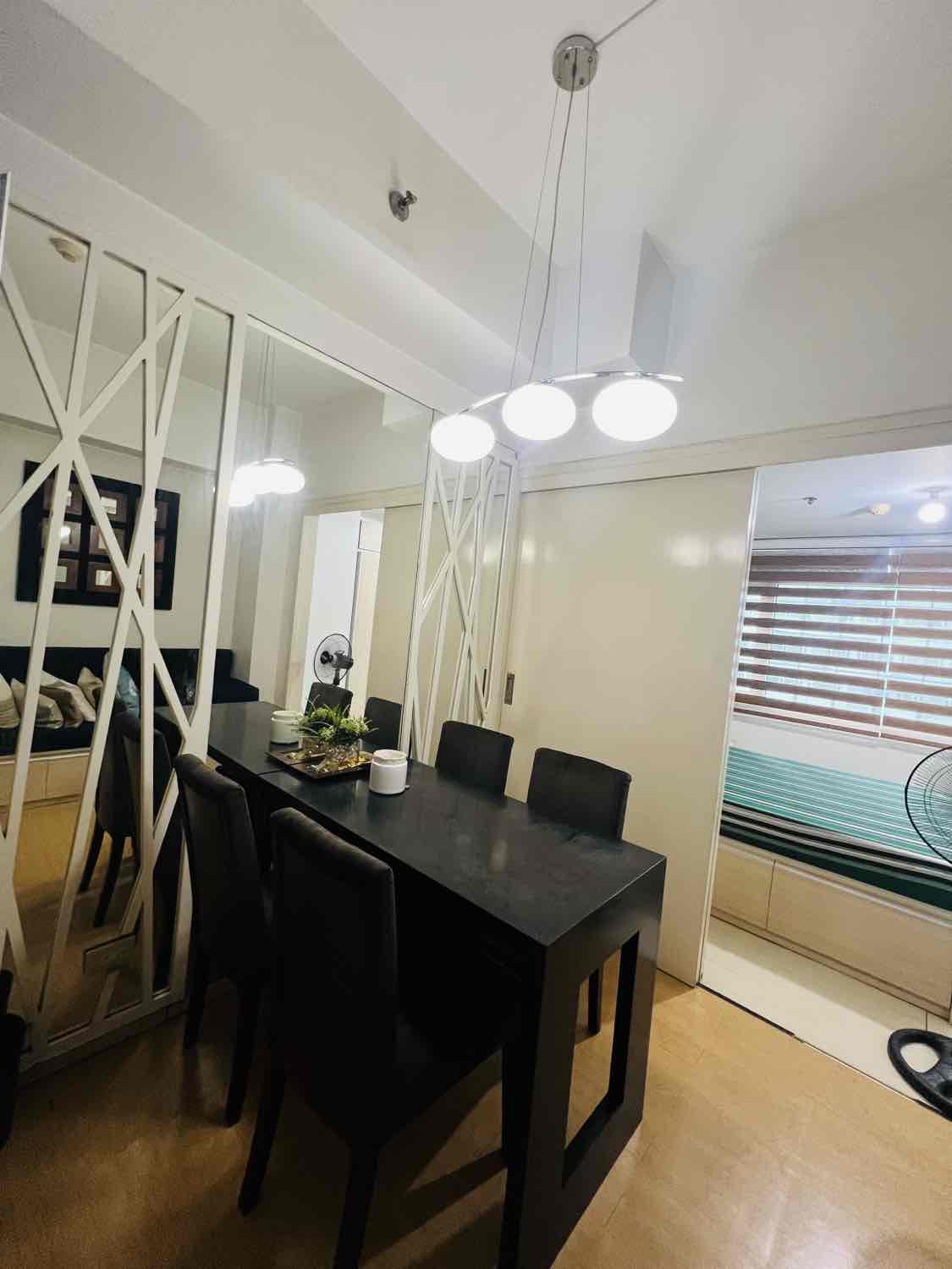 Ortigas Center орталығындағы жайлы 1 бөлмелі пәтер, максималды пайдаланылған кеңістігімен
