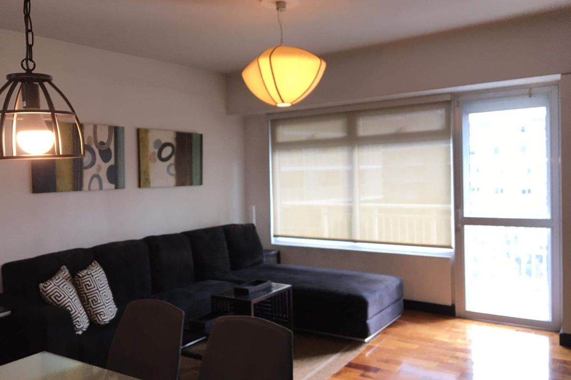 One Serendra, бақша және бассейнге қарама-қарсы екі бөлмелі пәтер, жалға беріледі