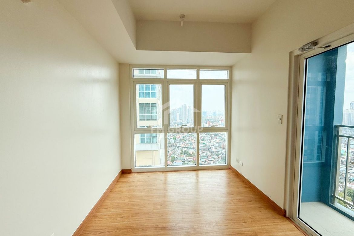 BGC, Park Avenue-дағы кең 3 бөлмелі пәтер