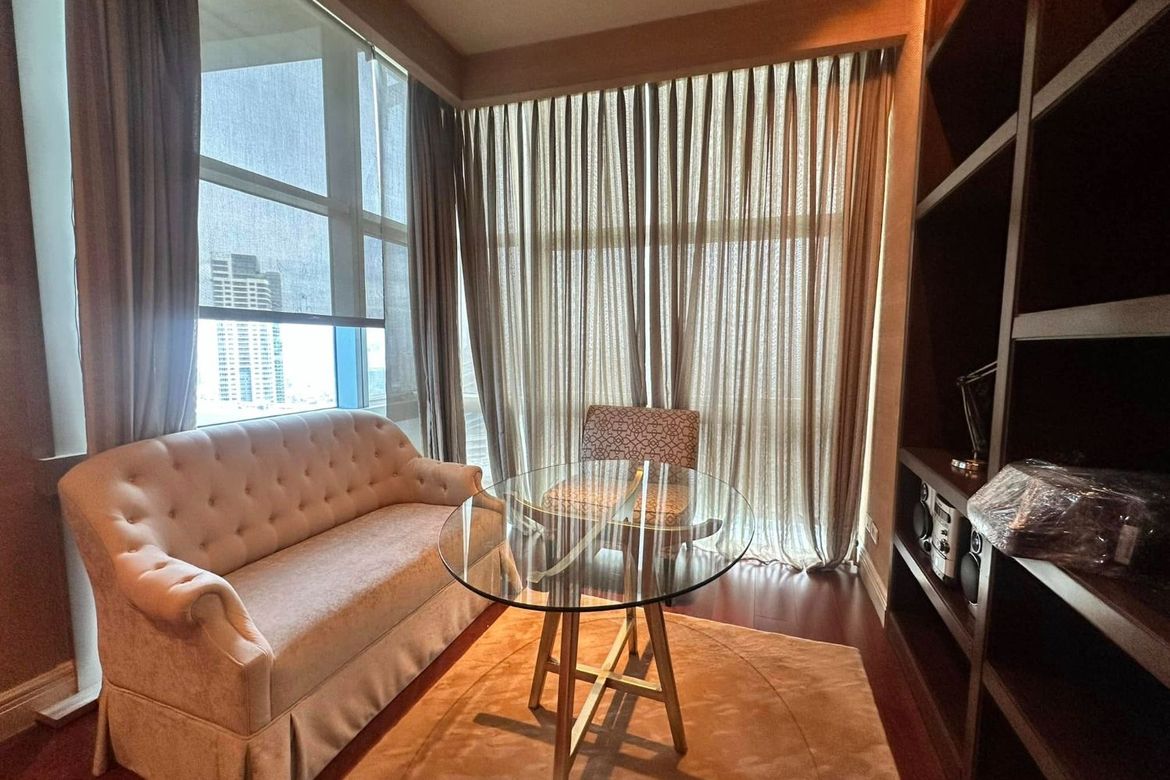 Pacific Plaza Towers-тегі 4 жұмақты люкс екі деңгейлі пәтер