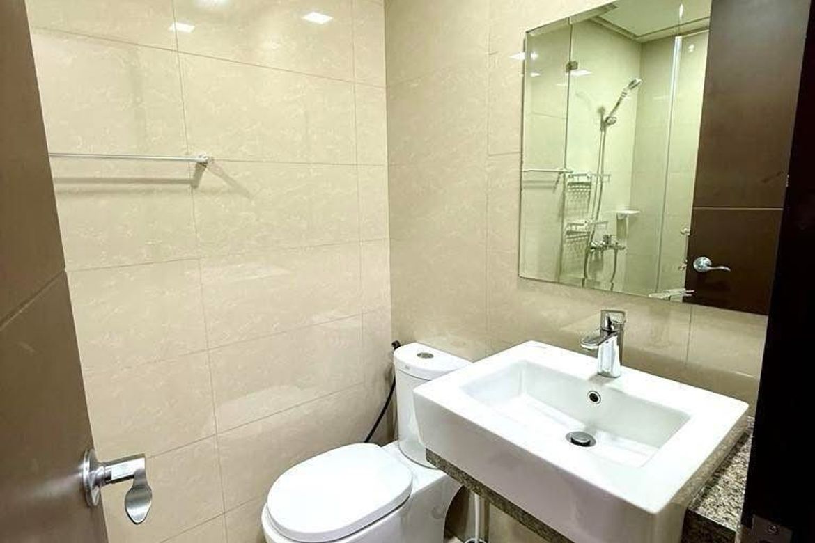 2-Bedroom Furnished Unit with Maid's Room at Uptown Ritz