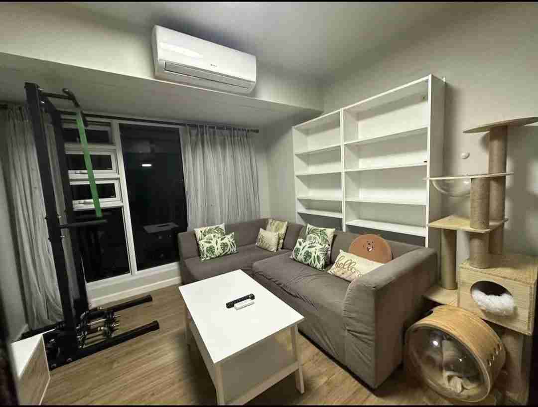 1-Bedroom Fully Furnished Apartment in Kroma Tower, Makati