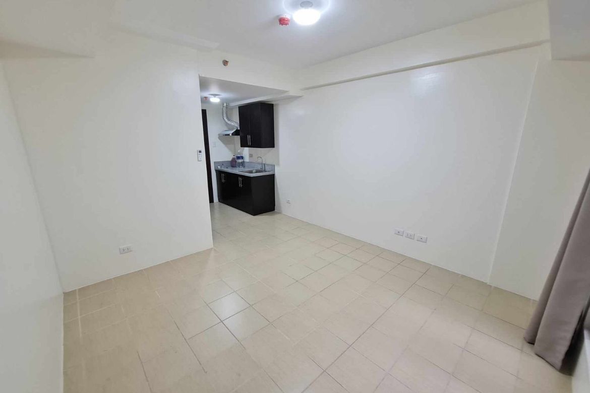 Pioneer Woodland Condominium in Mandaluyong - MRT Boni Station Connected