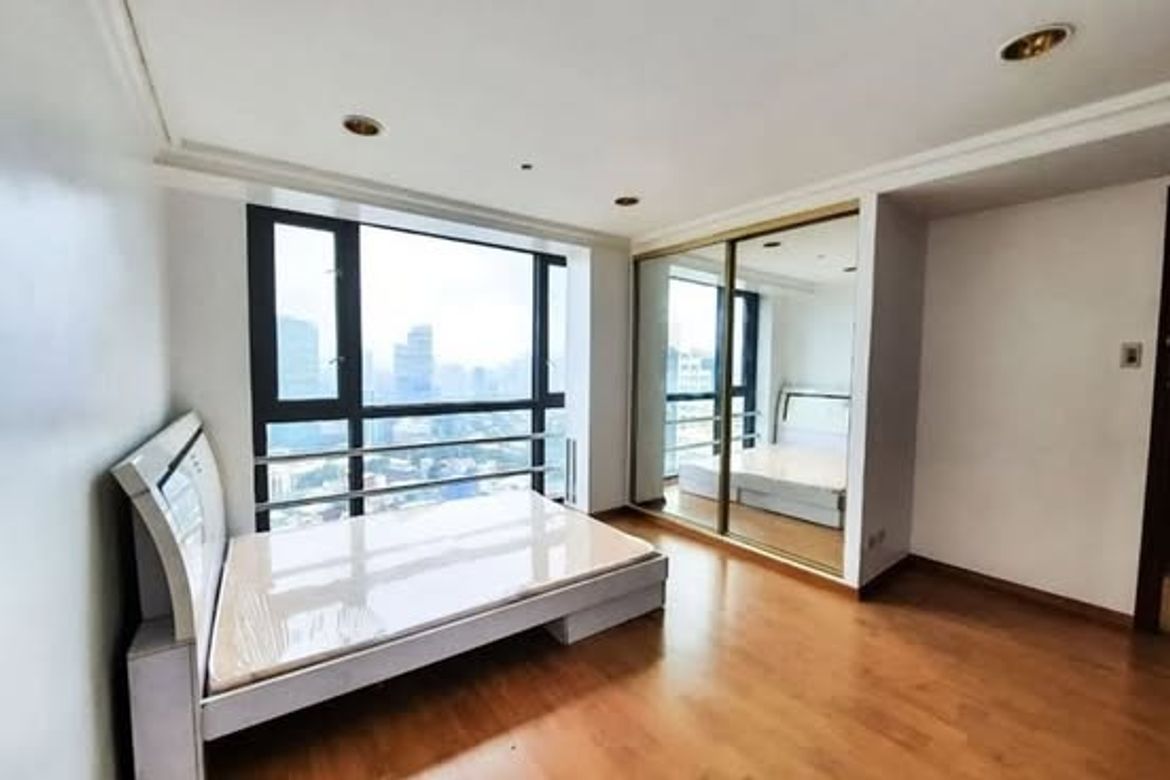3BR Bi-Level Penthouse Unit in Makati Palace Hotel