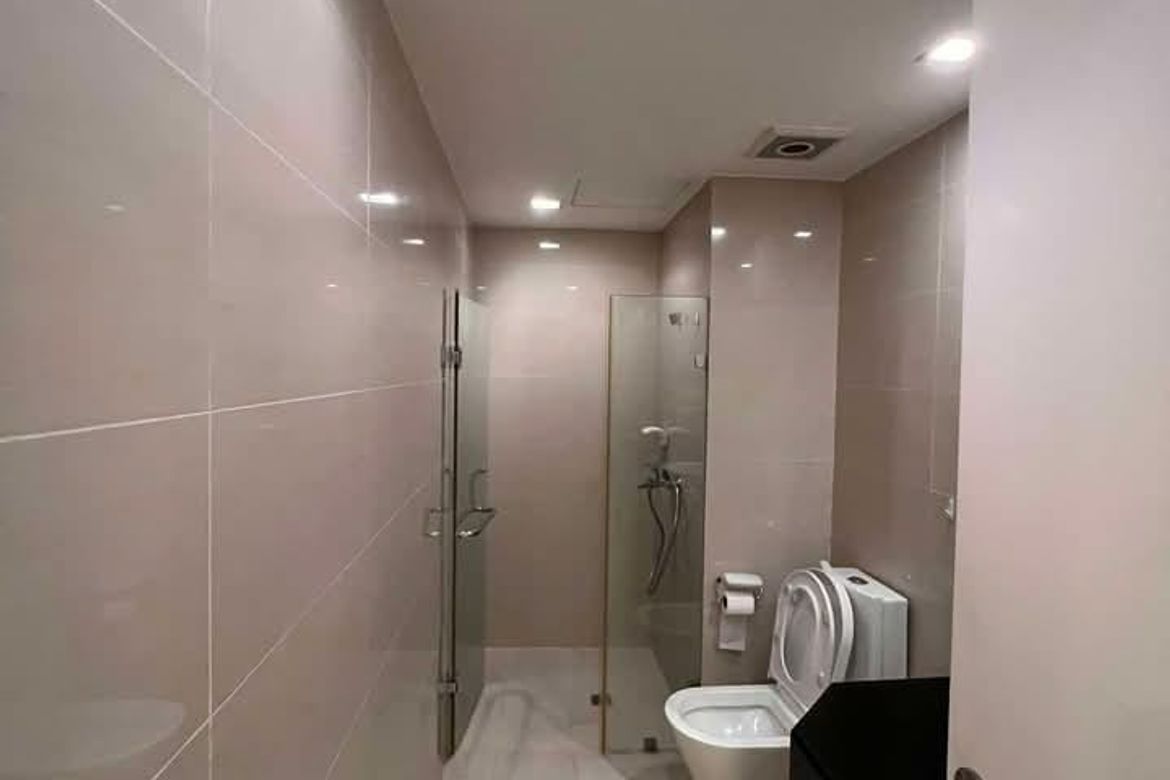 Spacious 3-bedroom penthouse in BGC Taguig City