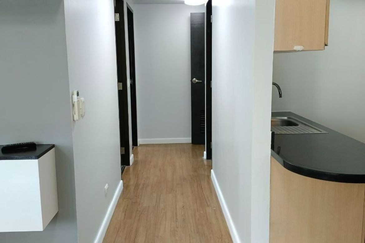 Furnished Studio with Bay Window in Two Serendra, BGC