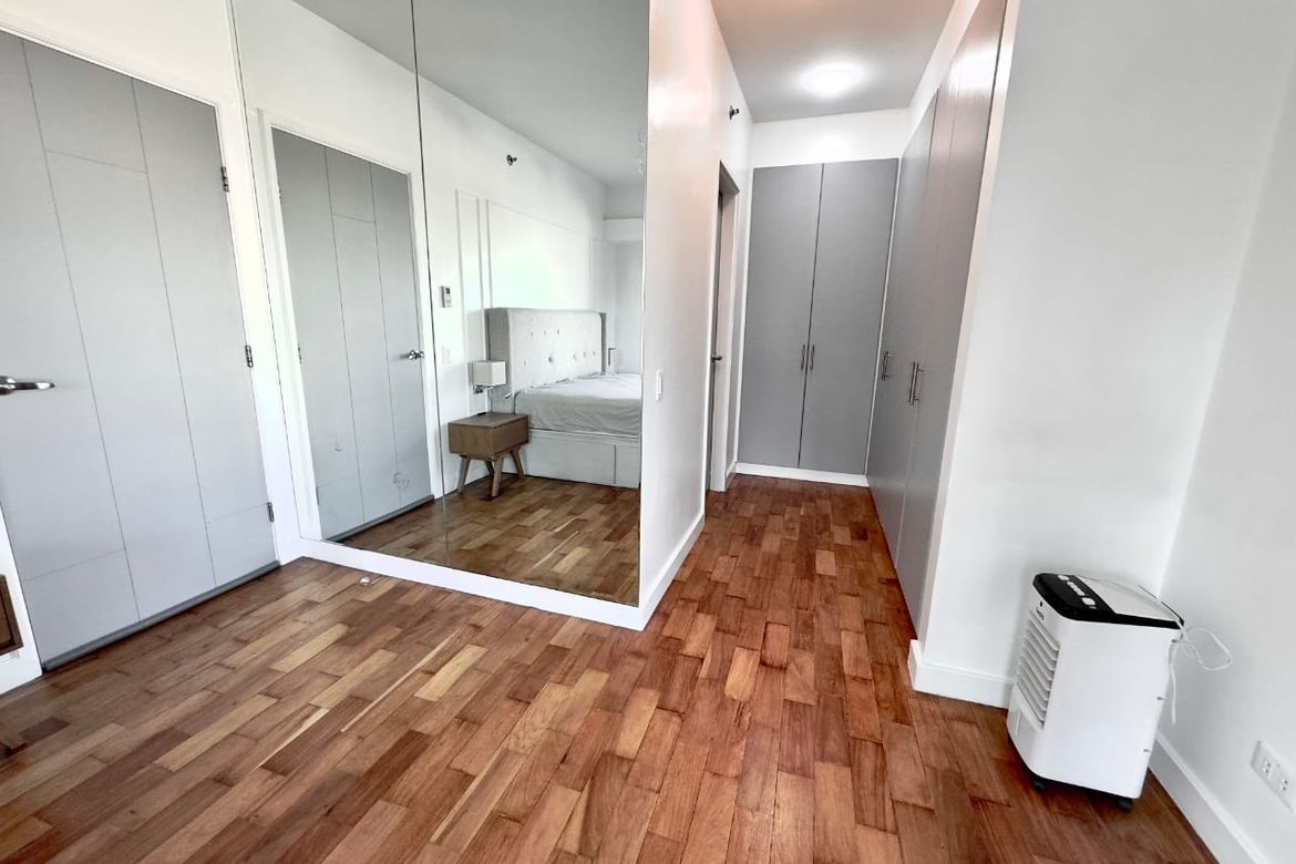 1-кімнатна мебльована квартира в One Serendra, вежа Bamboo