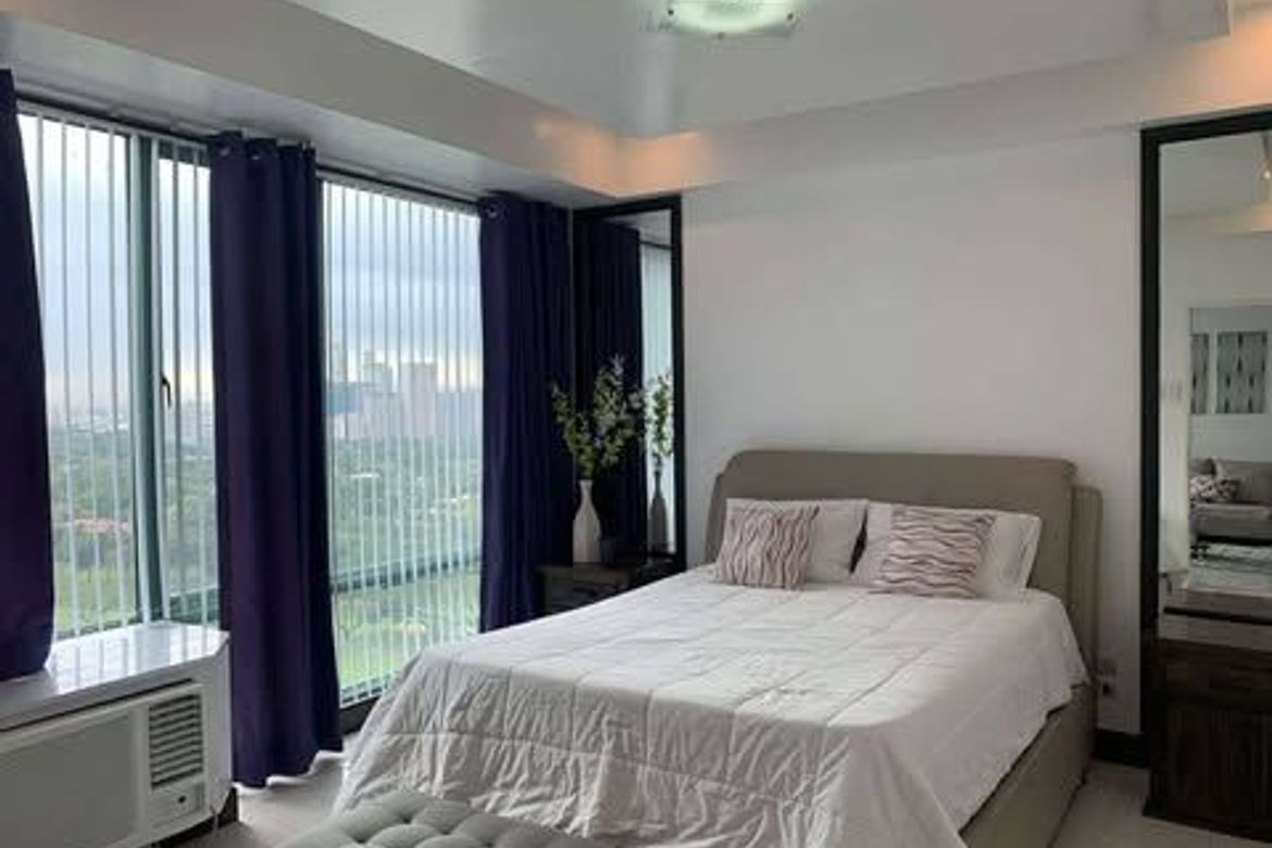 Fully Furnished 1BR Golf Course View in Bellagio Tower, BGC
