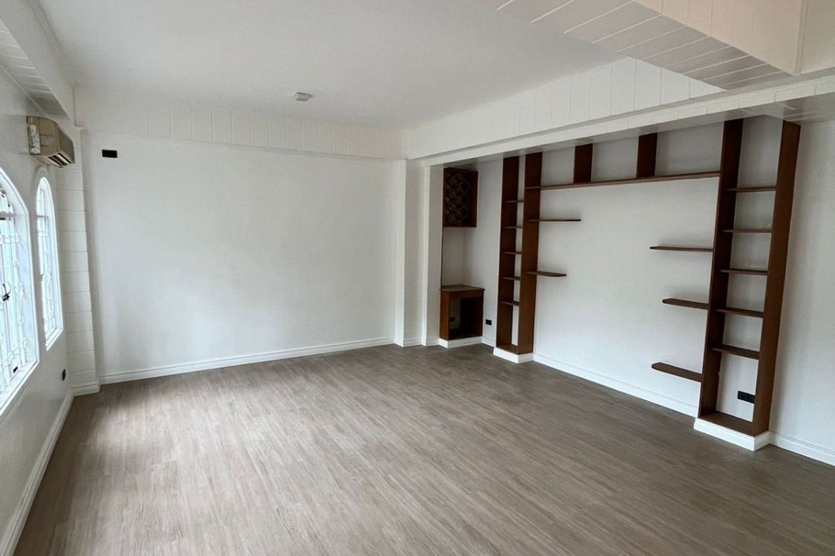 Spacious 5-Bedroom House in Ayala Alabang Village
