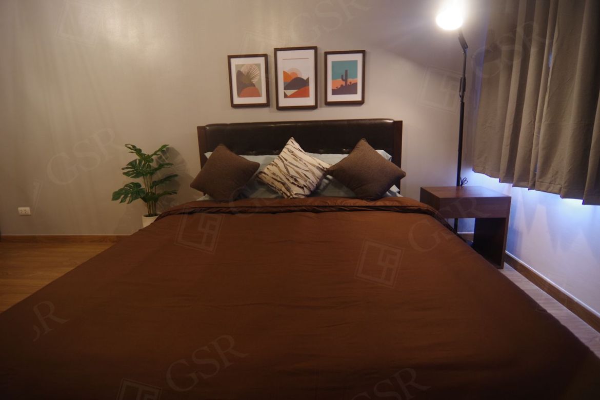 Studio Apartment in The Rise Makati, Fully Furnished