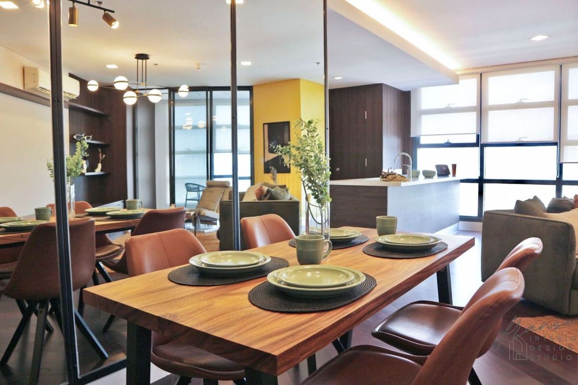 2 Bedroom Fully Furnished Unit in Garden Towers, Makati City