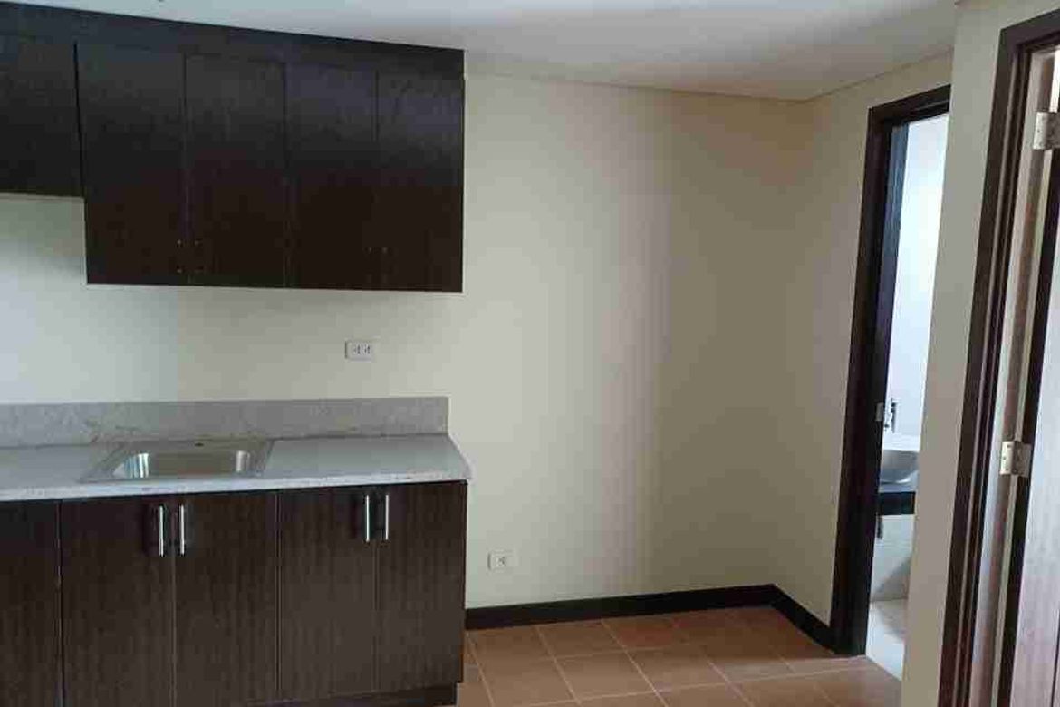 San Lorenzo Place - Ready for Occupancy Condo in Makati