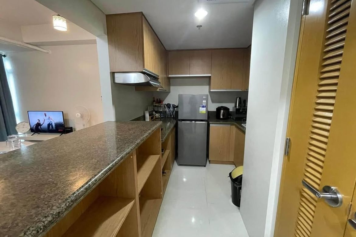 Fully Furnished One Bedroom Apartment in BGC with Balcony