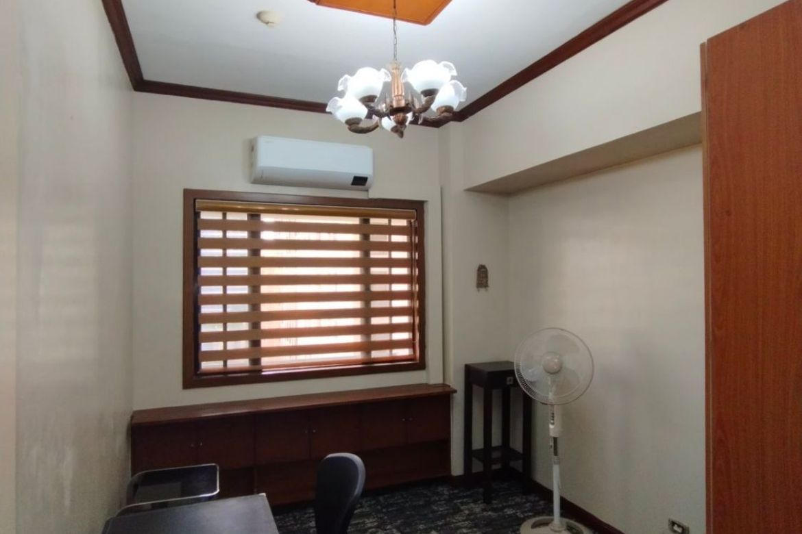 Furnished 2BR Condo in Eastwood City, Quezon City