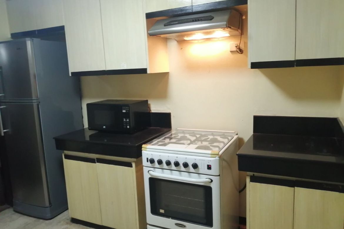 Fully Furnished 3-Bedroom Apartment with Parking