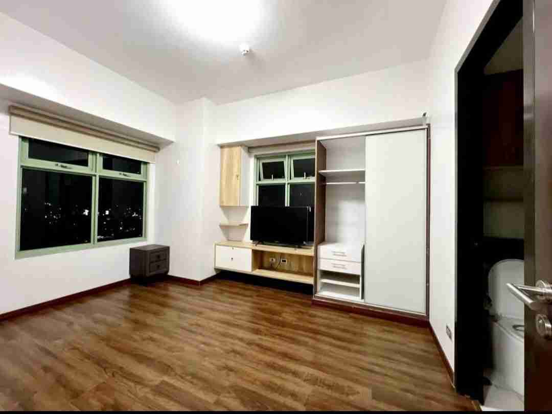 2-кімнатна кутова квартира в The Magnolia Residences, повністю мебльована