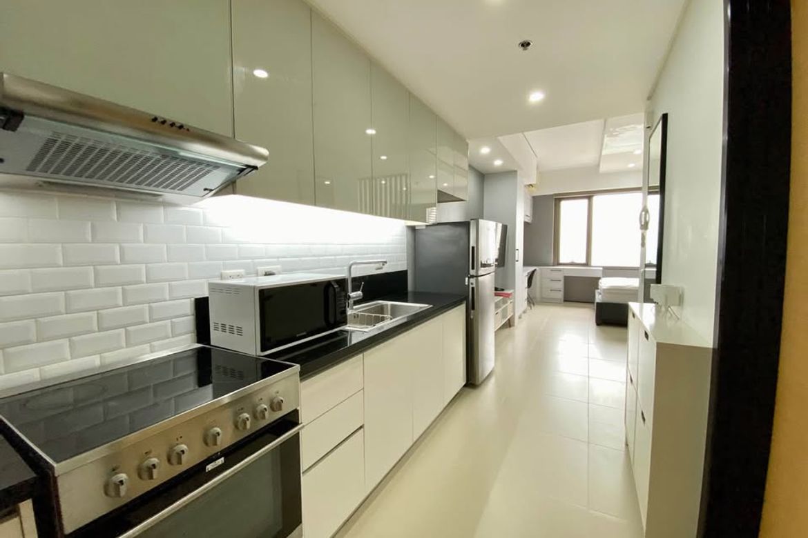Fully Furnished Studio in Greenhills with Parking