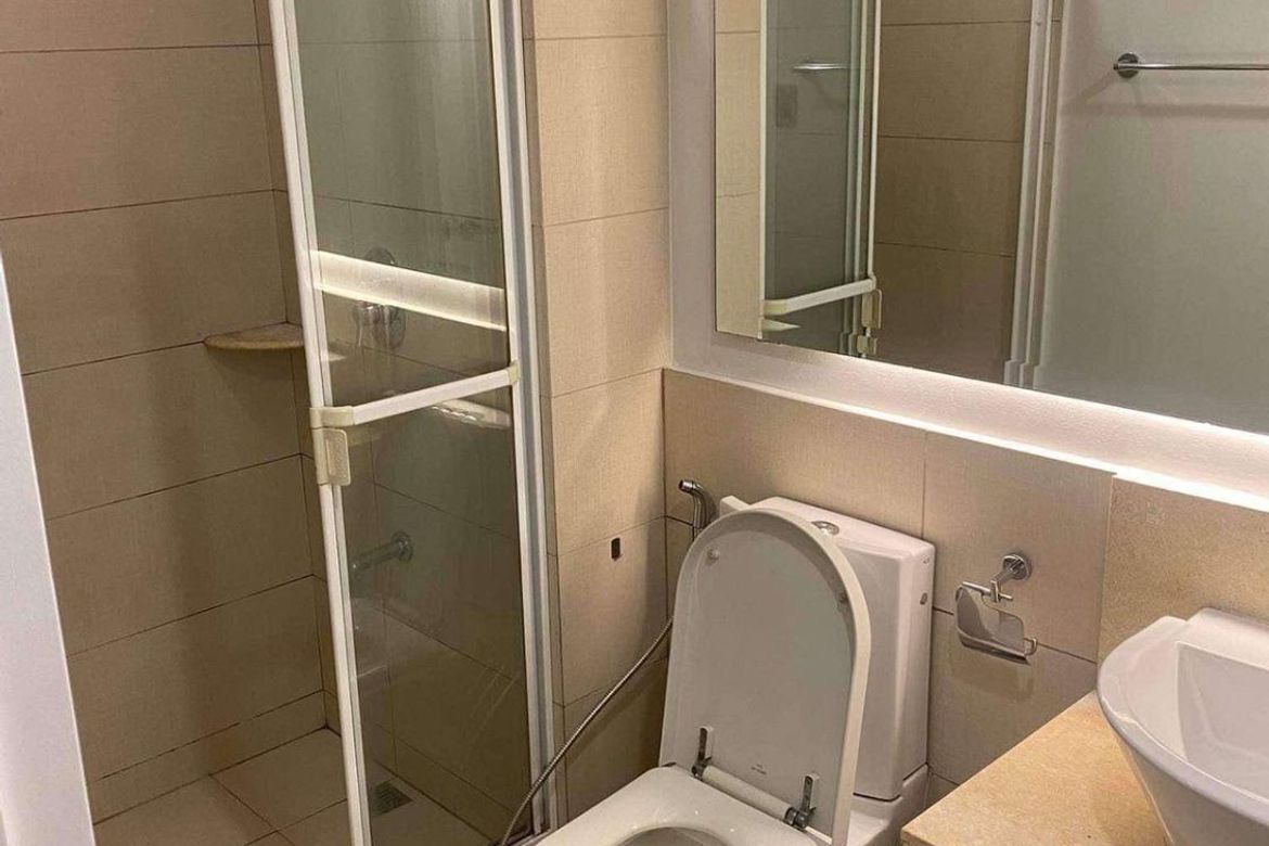 Luxurious 2-Bedroom Apartment with City Views and Premium Amenities