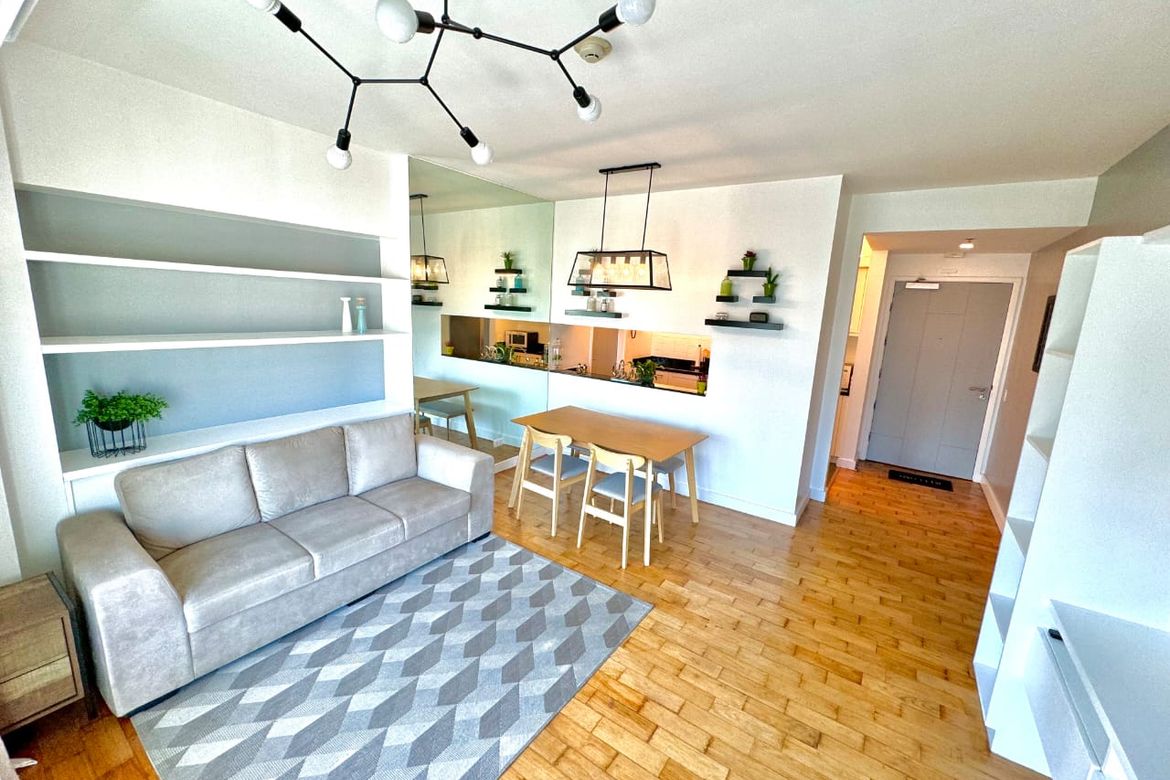 1-бөлмелі жиһаздалған пәтер One Serendra-да, Bamboo мұнарасы