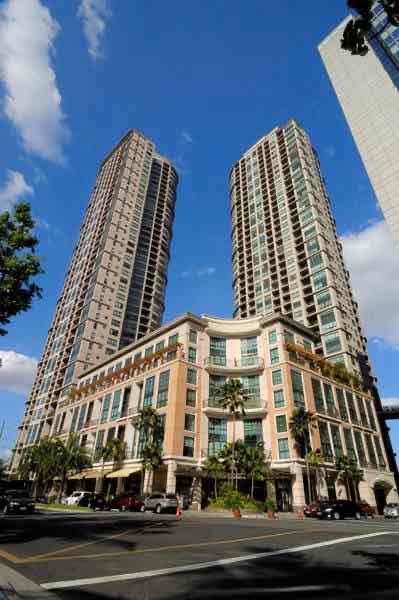 Fully Furnished 2BR Condo at Joya Lofts and Towers, Makati City