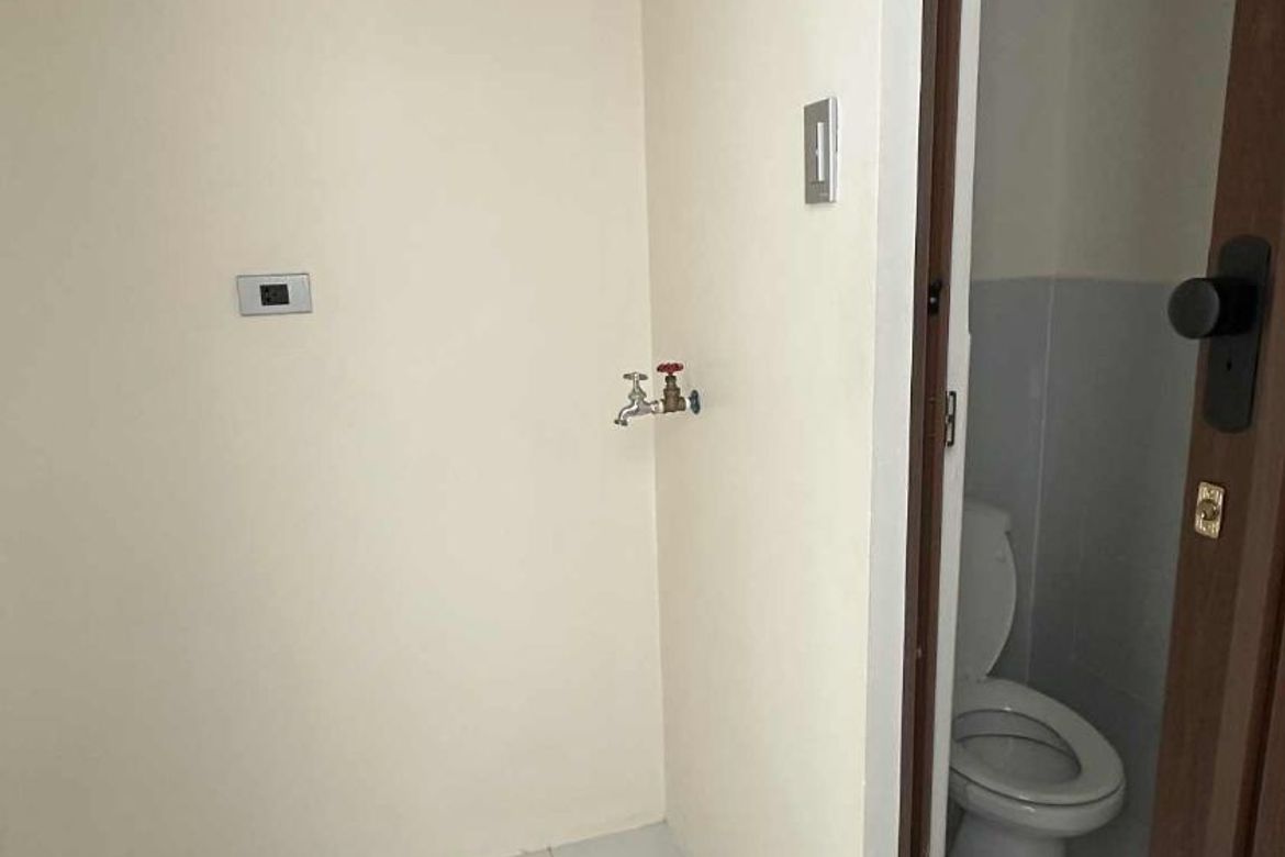 The Magnolia Residences, Нью Маниладағы 2 жұмақты пәтер