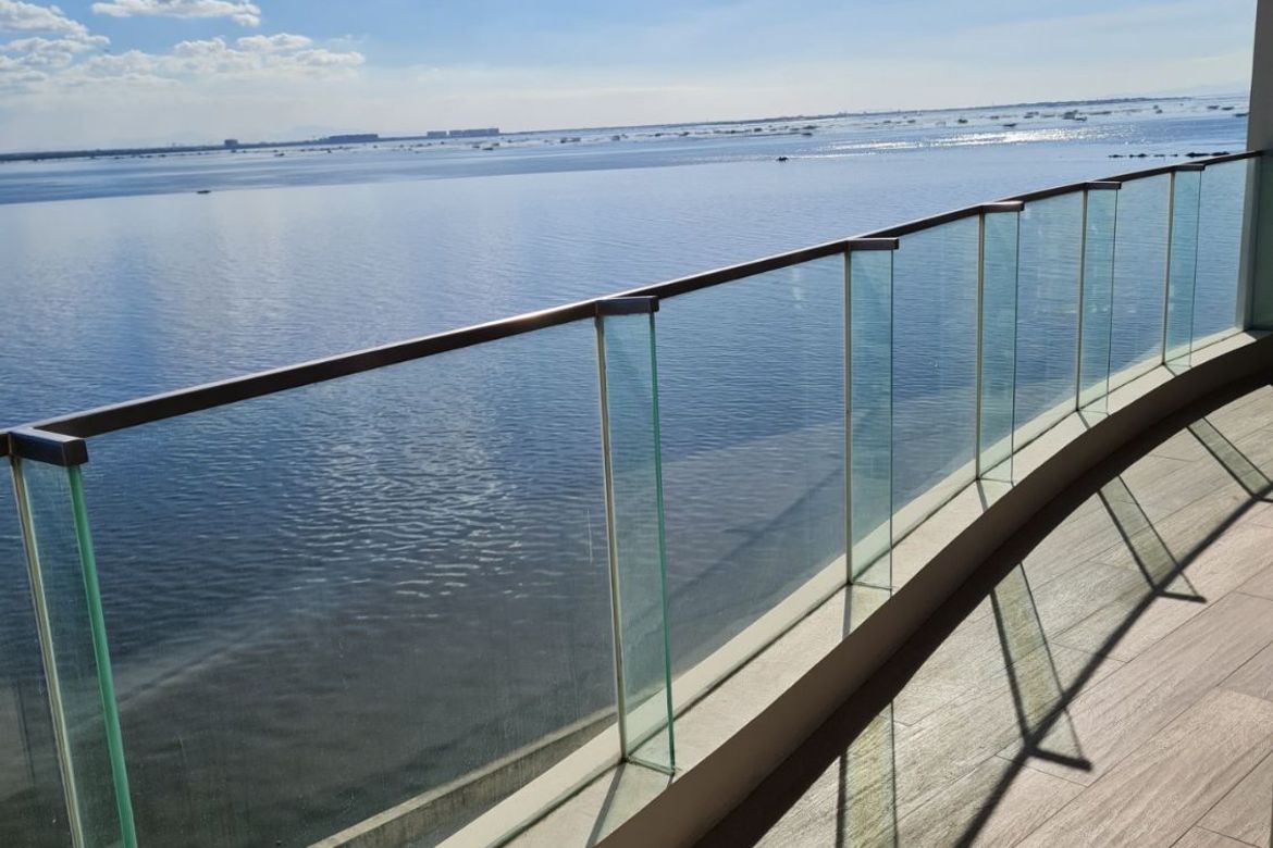 Luxury 2-Bedroom Sea View Apartment with Premium Amenities
