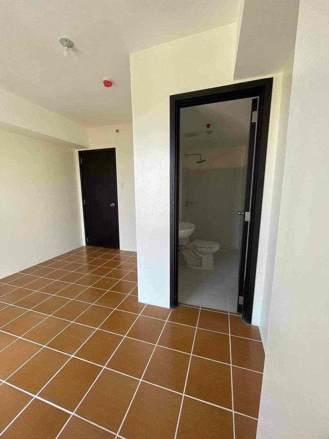 Covent Garden Condo - Near Multiple Universities and Business Centers