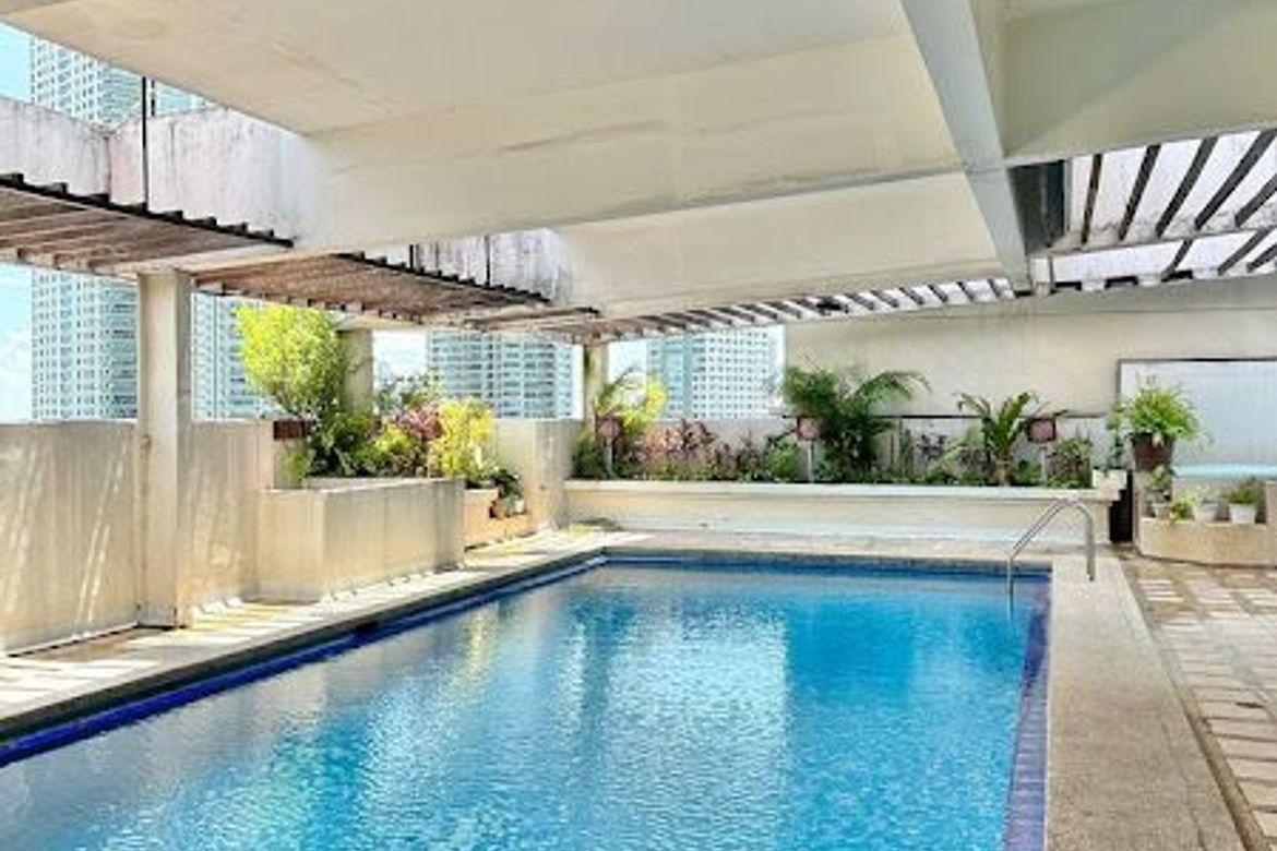 1 Bedroom Condo in Prince Plaza, Legazpi Village, Makati City