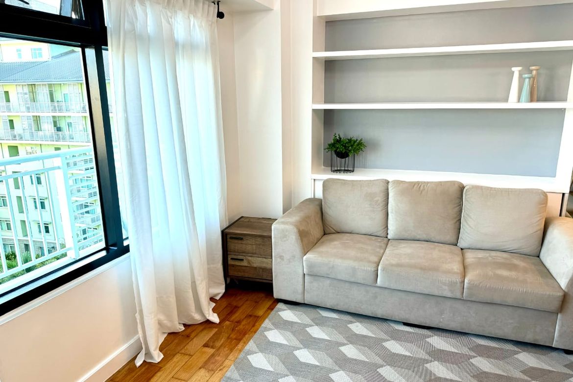 1-бөлмелі жиһаздалған пәтер One Serendra-да, Bamboo мұнарасы