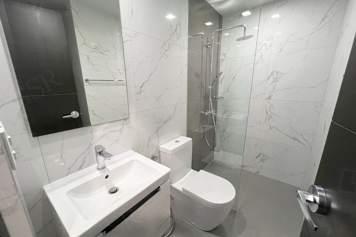 Fully Furnished Studio at Uptown Arts Residence, Taguig City
