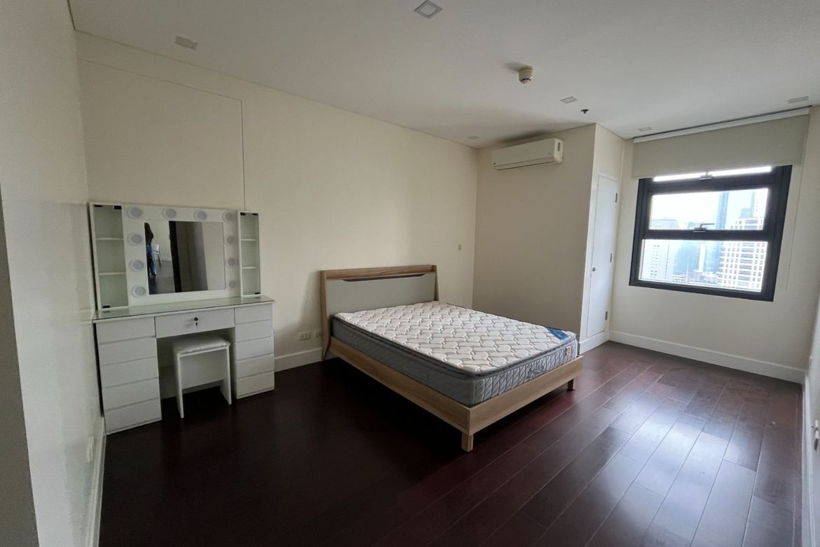 2 Bedroom Unit in Garden Towers, Makati City with Sunroom and Parking