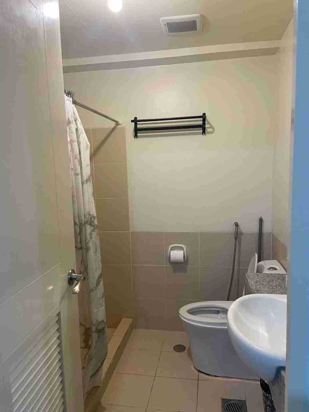 2-кімнатна квартира в Brixton Place, вежа Weston Tower, вид на BGC