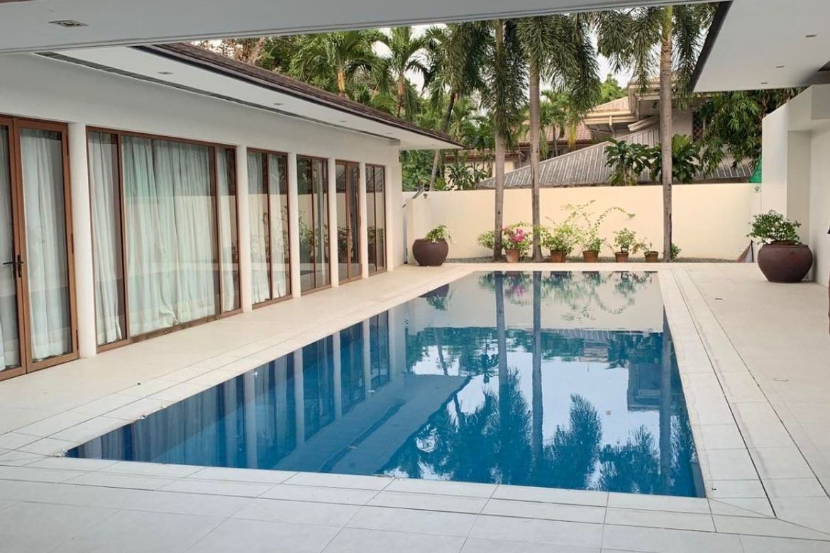 Luxurious 3-Bedroom House in Ayala Alabang Village