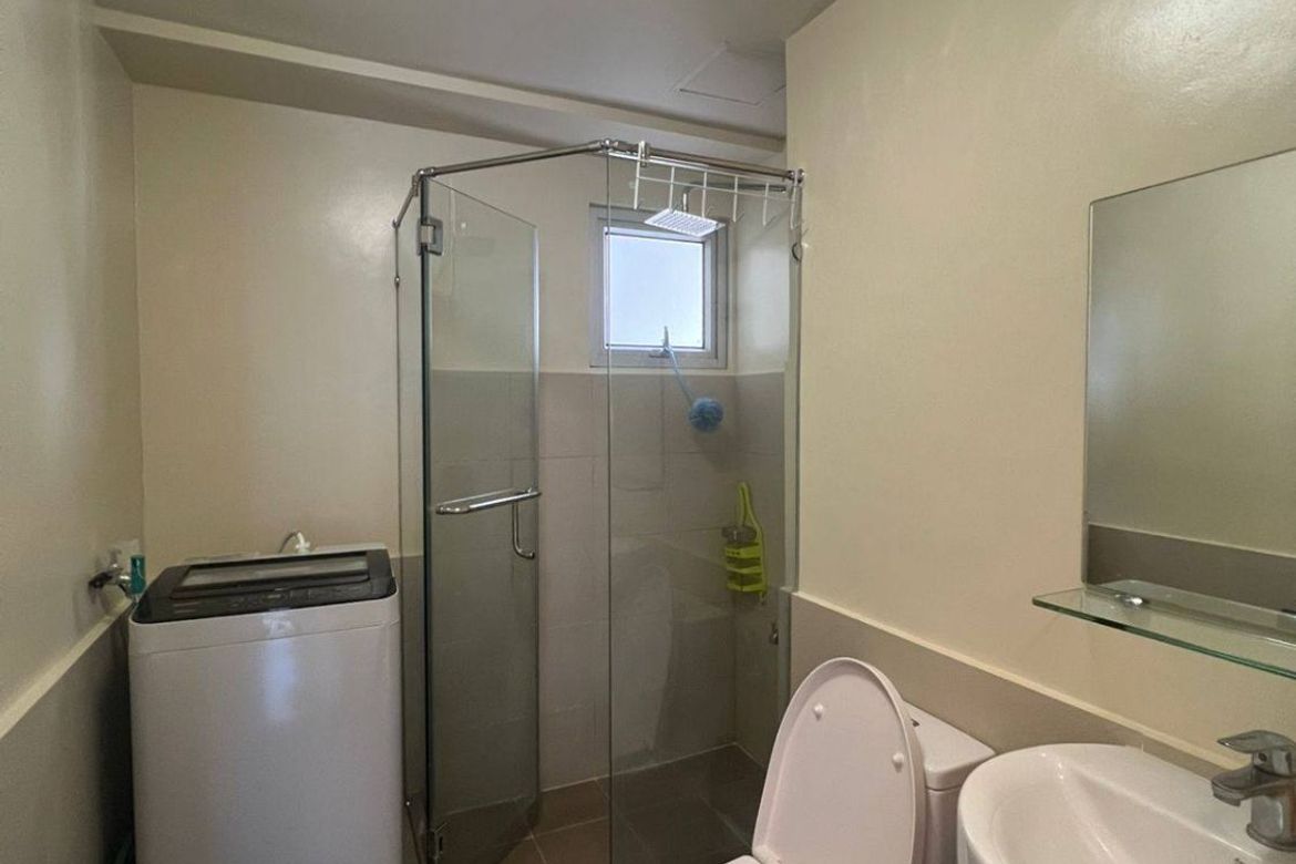 Avida Towers Montane, BGC-дағы толық жабдықталған 2 бөлмелі пәтер